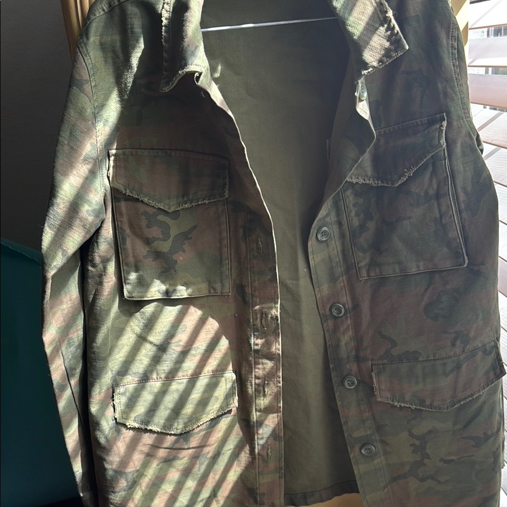 Green Military Field Jacket with Utility Style